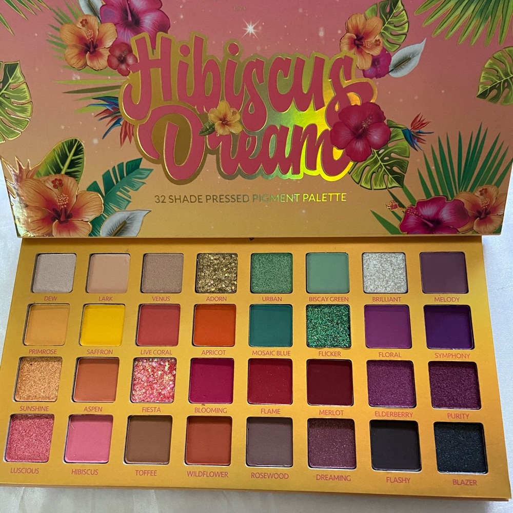 Hibiscus Dream eyeshadow